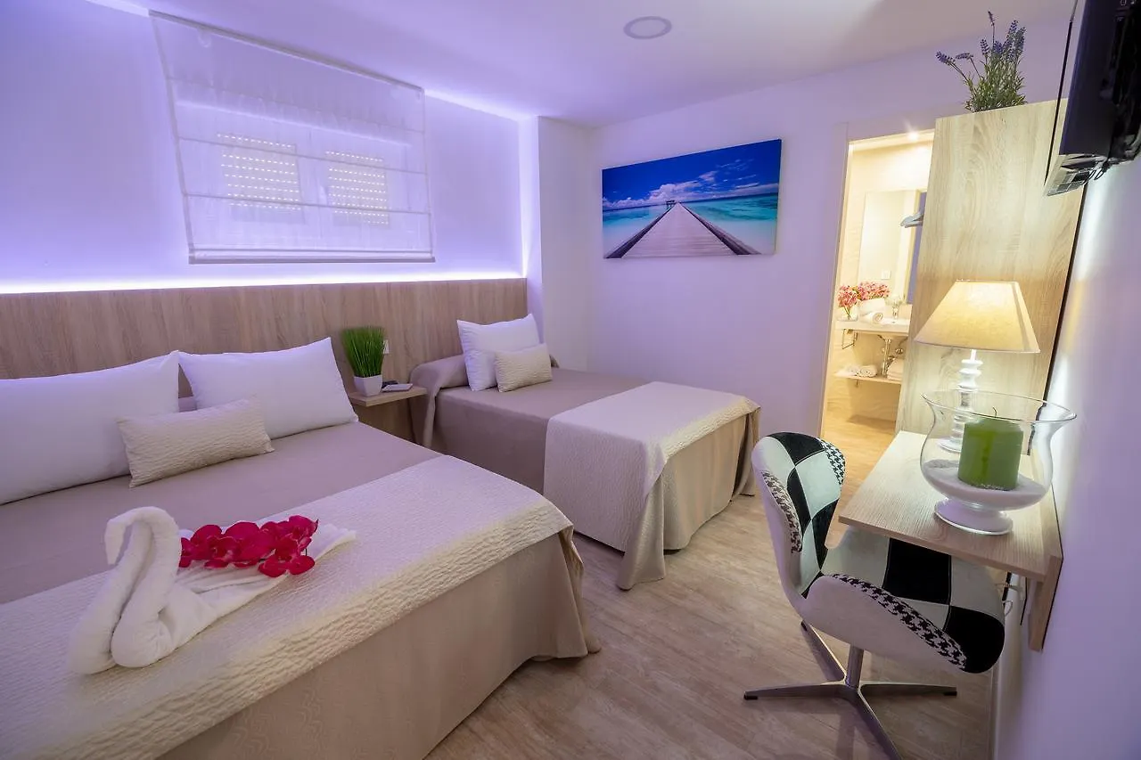 Petit Malaga Congress Otel Konukevi